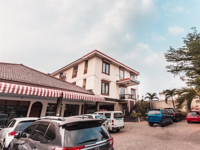 Oyo 1667 Wisma Lux Barkah Jacarta Exterior foto