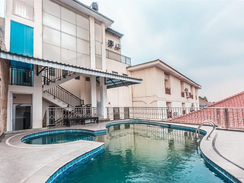 Oyo 1667 Wisma Lux Barkah Jacarta Piscina foto