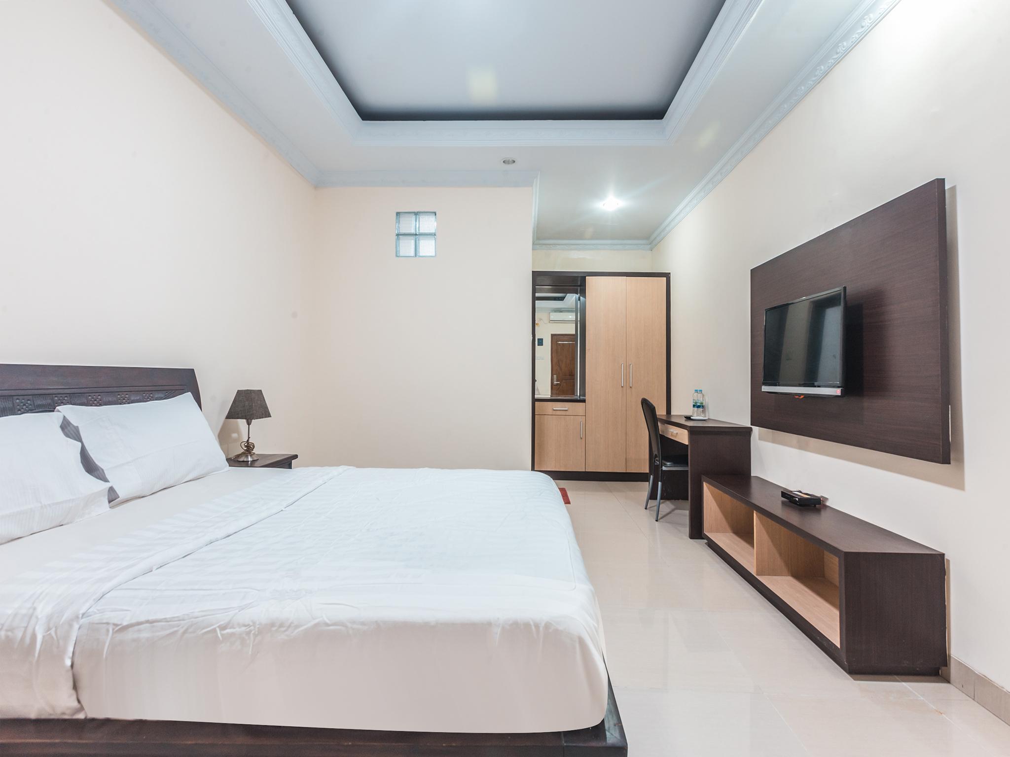 Oyo 1667 Wisma Lux Barkah Jacarta Exterior foto