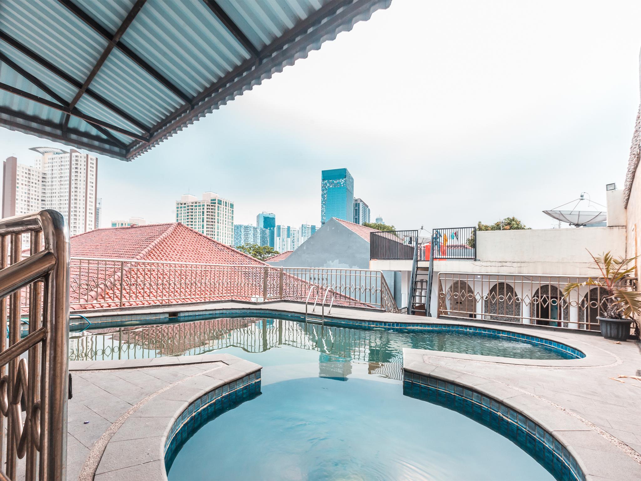 Oyo 1667 Wisma Lux Barkah Jacarta Exterior foto