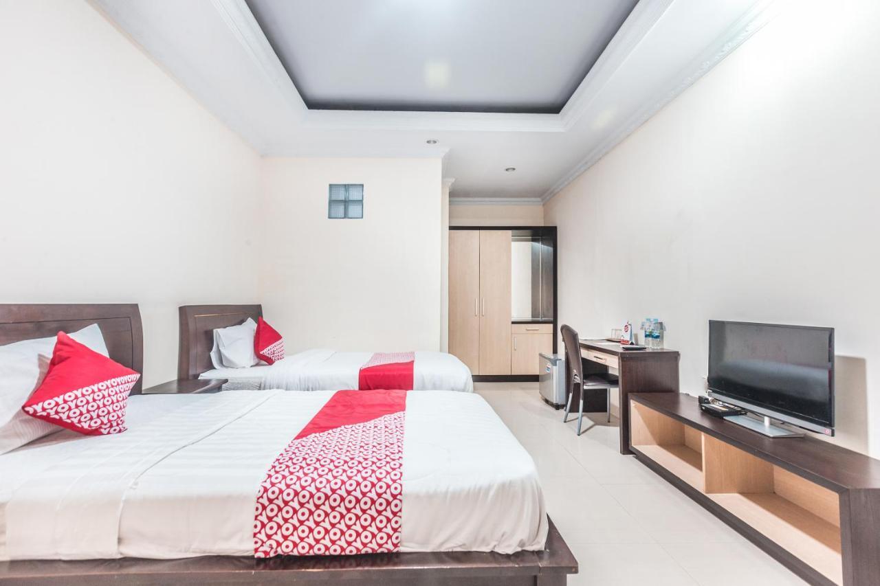 Oyo 1667 Wisma Lux Barkah Jacarta Exterior foto