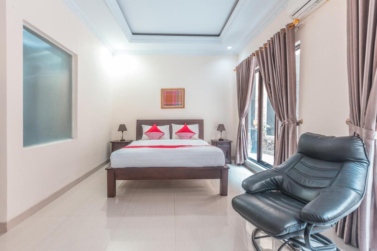 Oyo 1667 Wisma Lux Barkah Jacarta Exterior foto